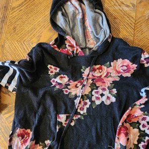 Floral Front pocket hoodie